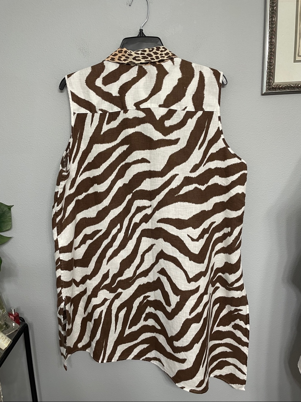 Chico’s Linen Zebra Leopard Print Sleeveless Tunic Top Size 3 XL - Picture 4 of 6